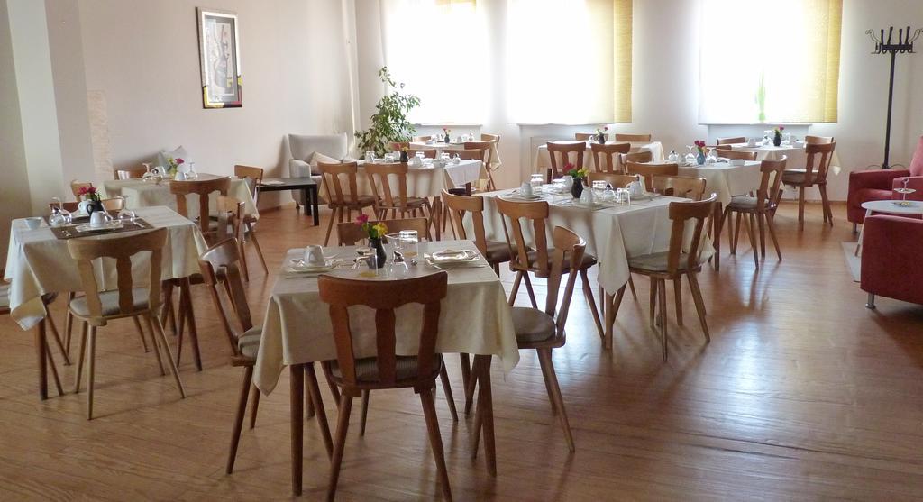 Landgasthof Zur Sonne I Hotel & Restaurant Neuburg am Rhein Extérieur photo